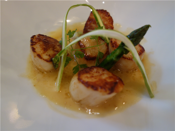scallops with asparagus